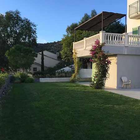 De Luxe Plage Et Mer A Rayol * Le Lavandou